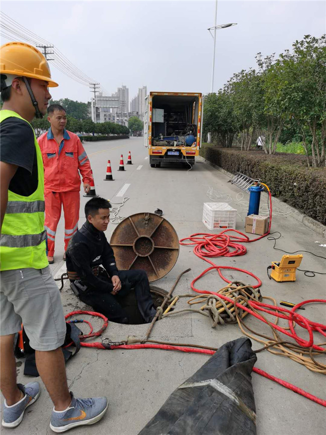 富蕴翻衬法管道修复技术主要工序